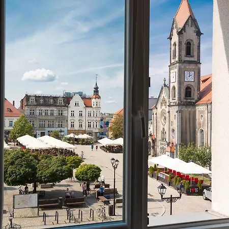 Rynek アパート タルノフスキェ・グルィ